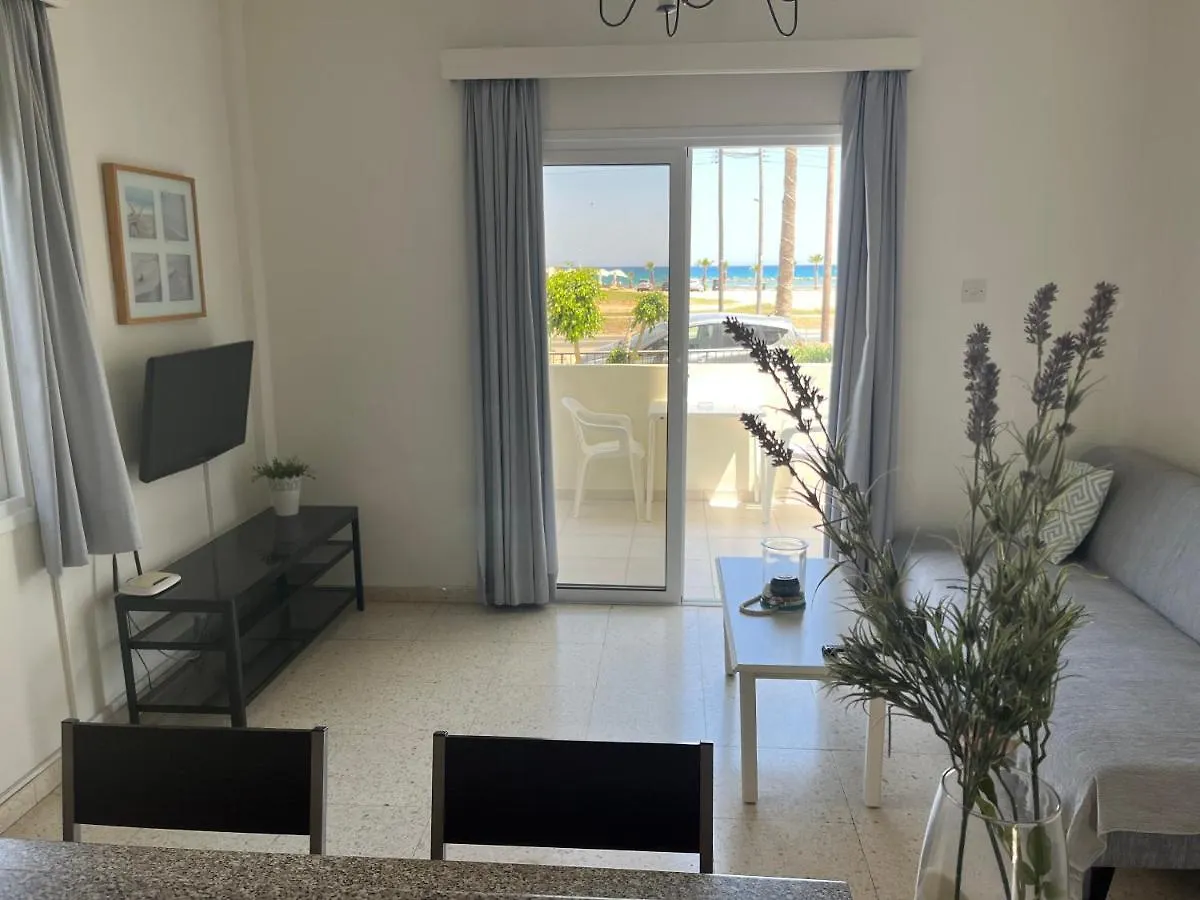 Themis Beach Apartments Larnaca