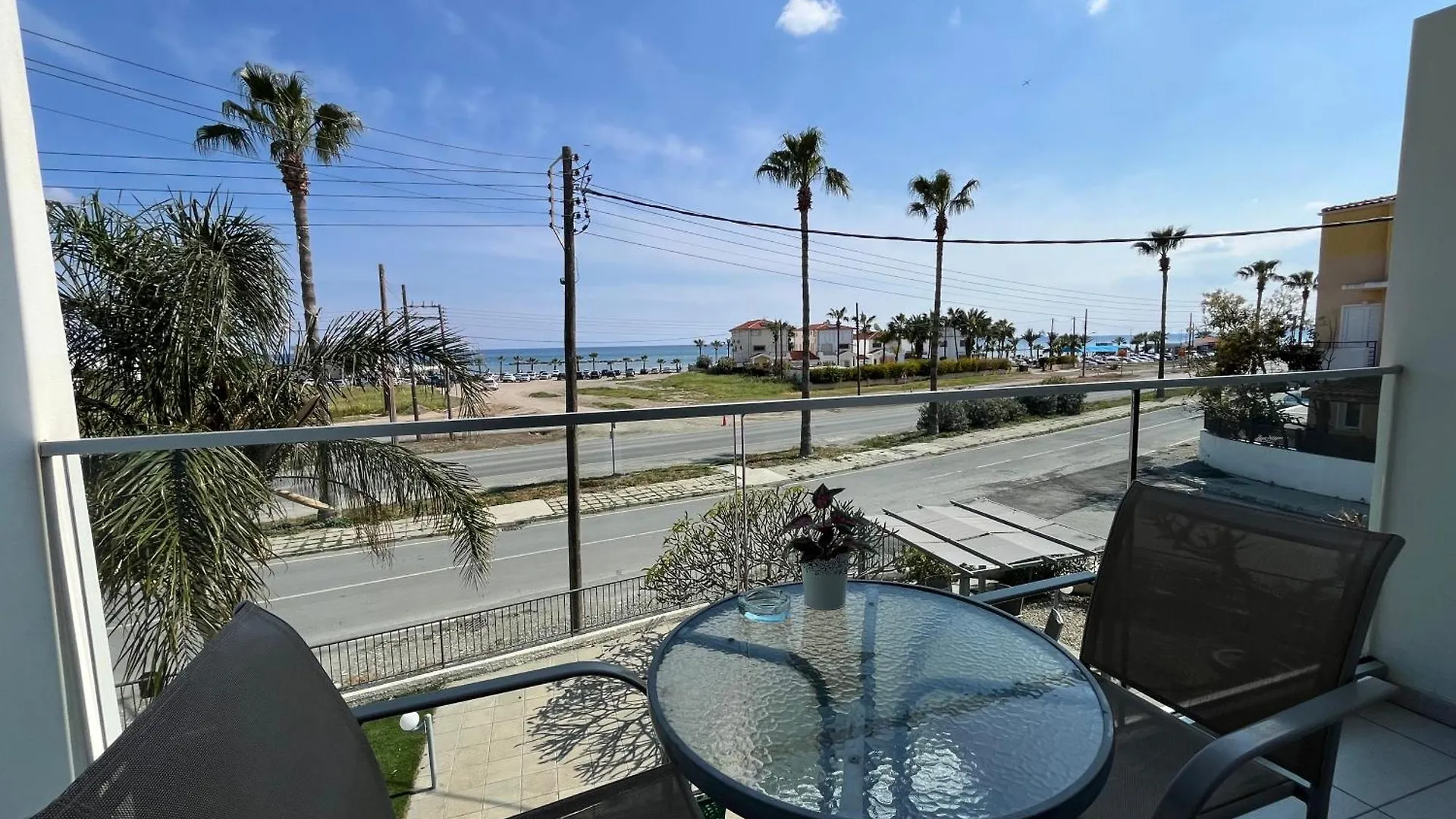 Themis Beach Apartments Larnaca