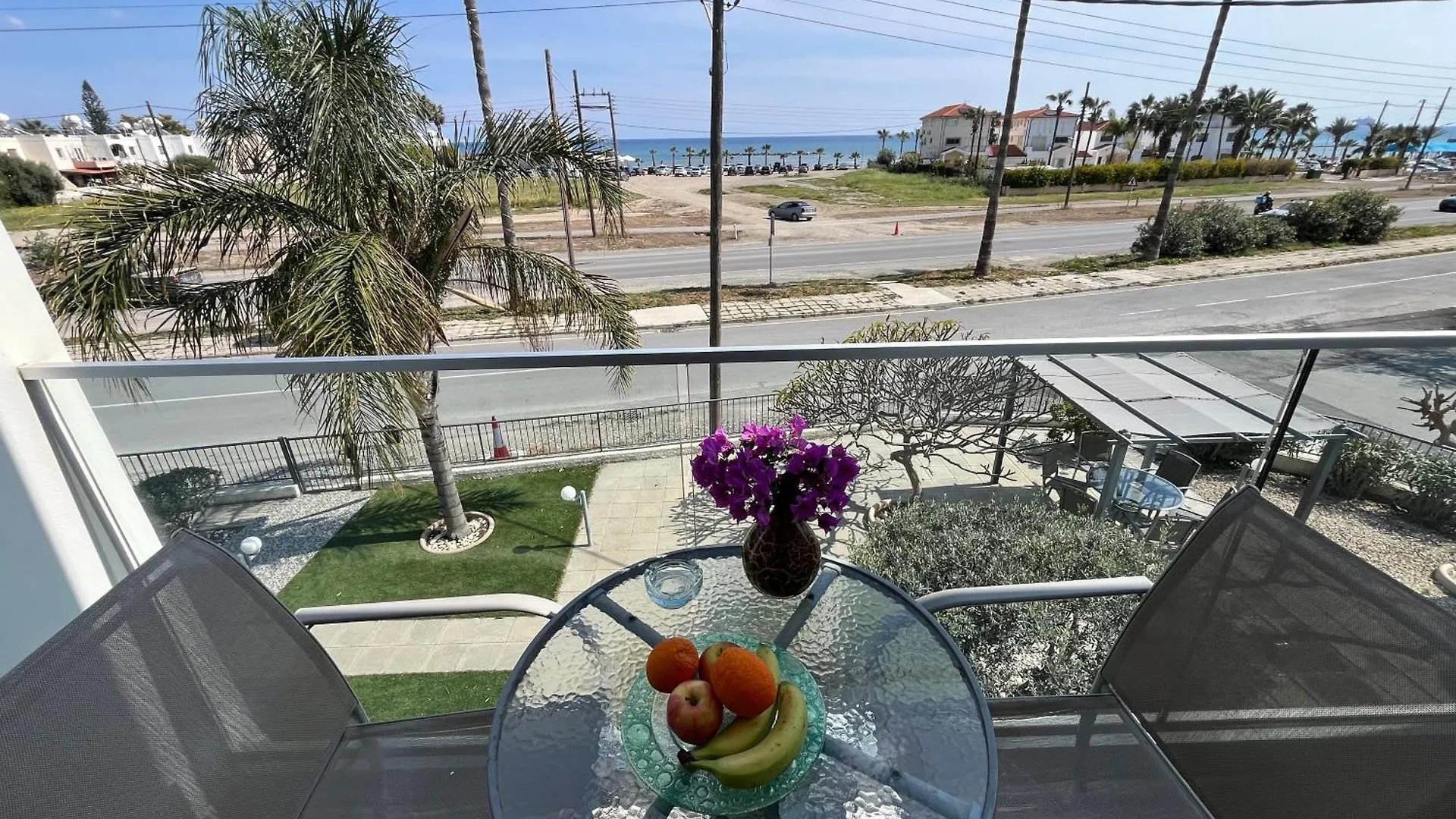 Themis Beach Apartments Larnaca