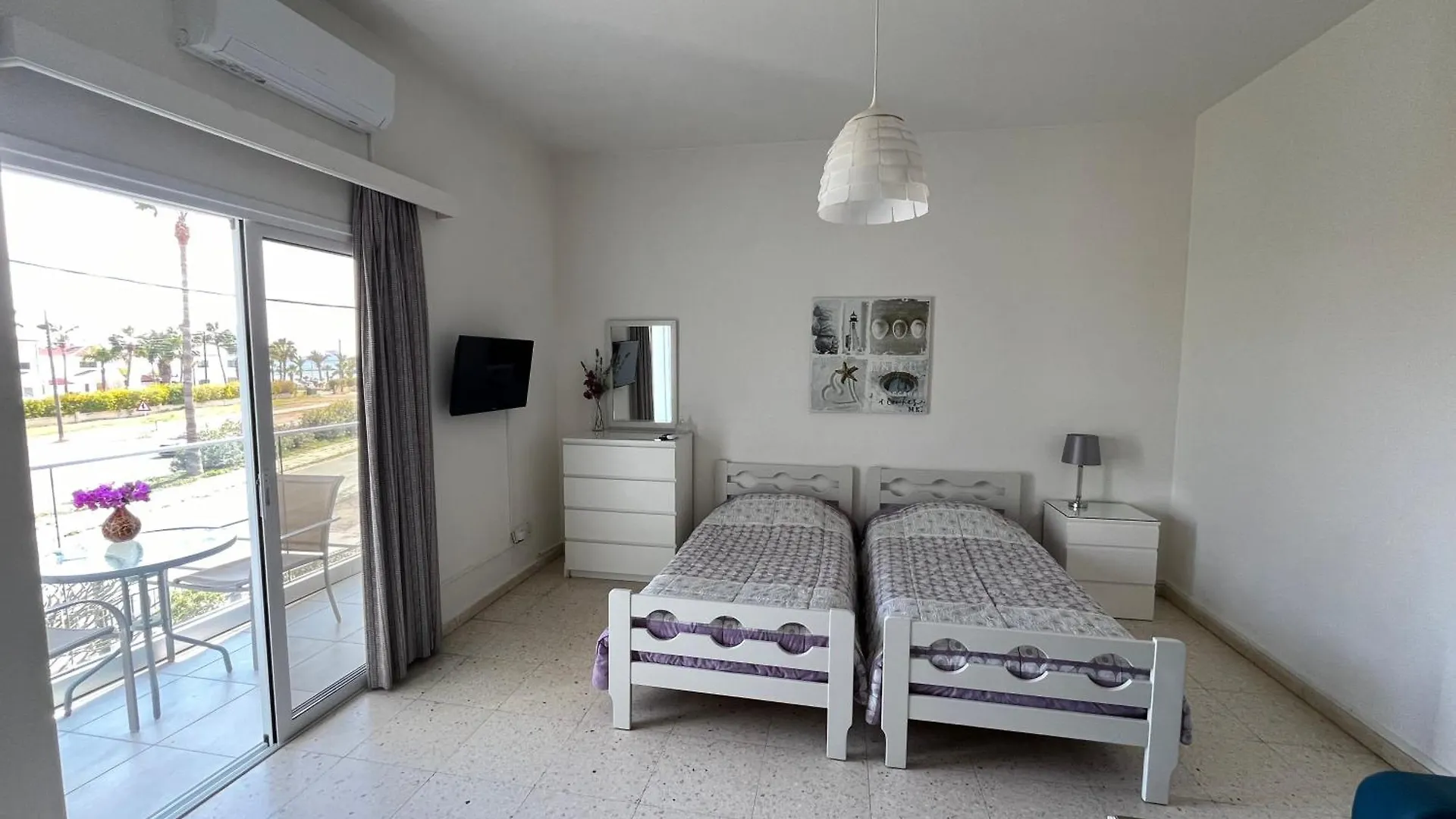 Themis Beach Apartments Larnaca