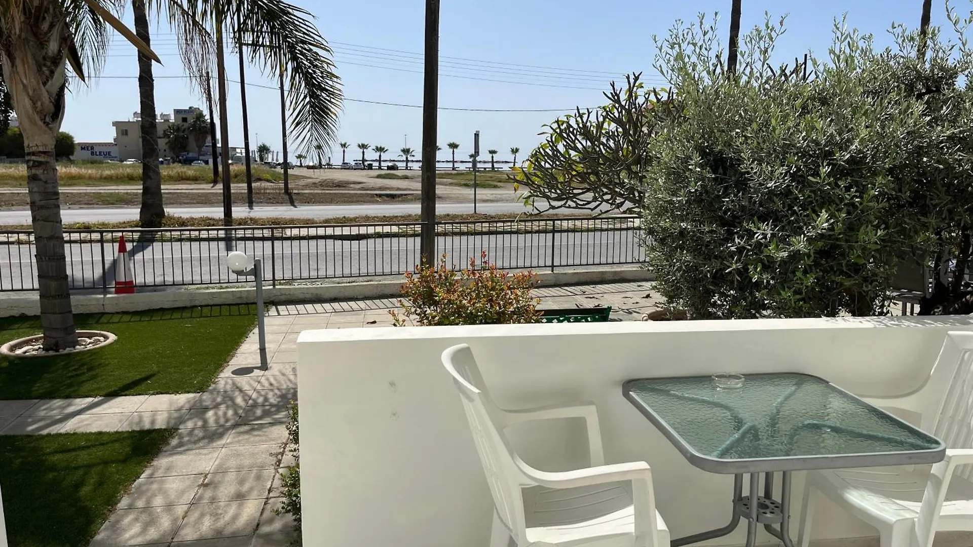 Themis Beach Apartments Larnaca 0*,  Kıbrıs