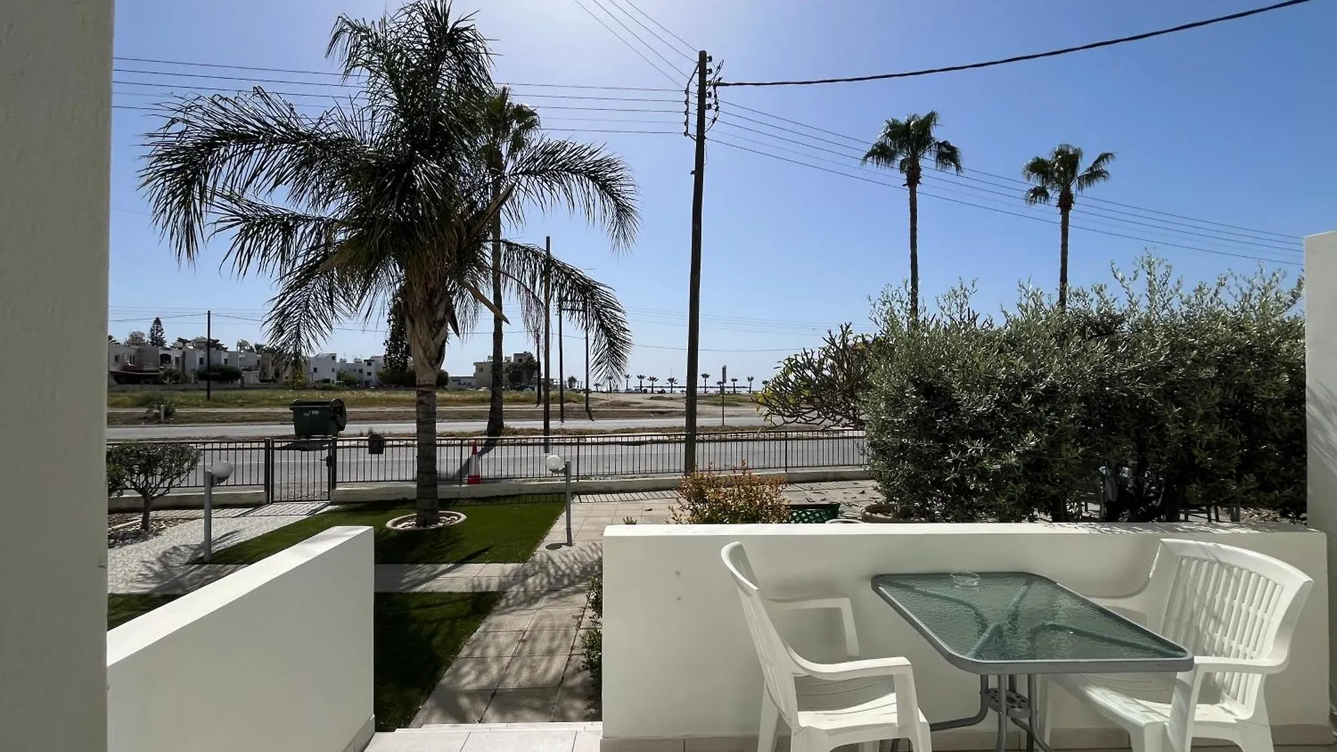 Themis Beach Apartments Larnaca