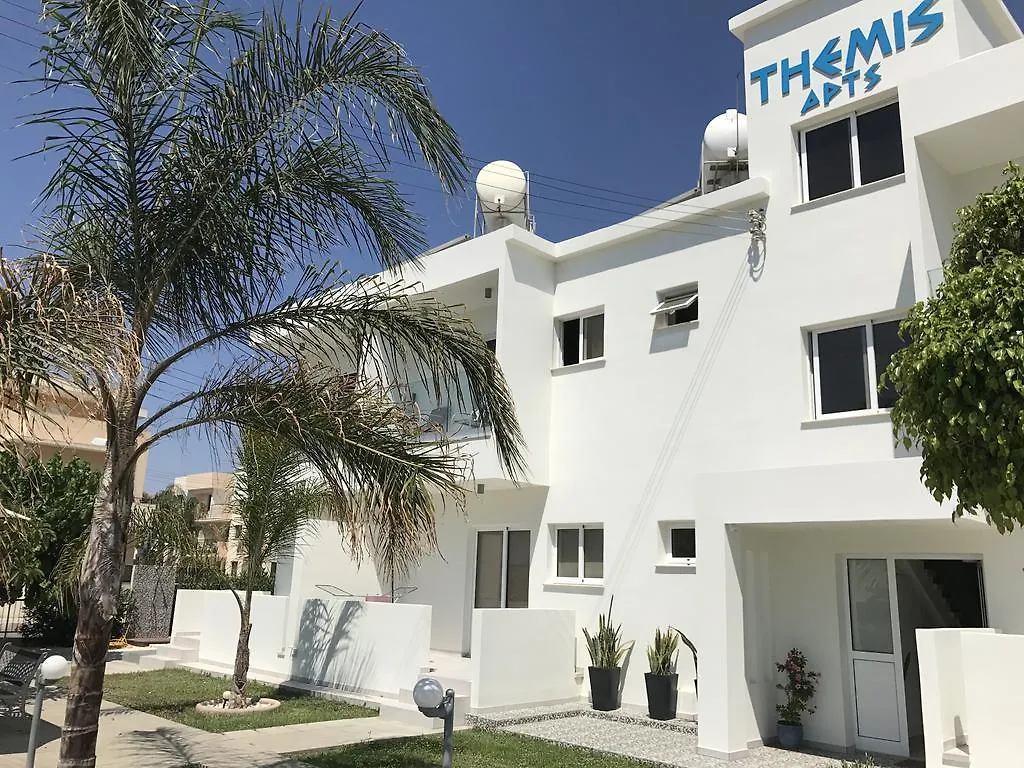 Themis Beach Apartments Larnaca