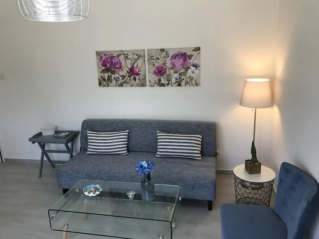 Themis Beach Apartments Larnaca 0*,  Kıbrıs
