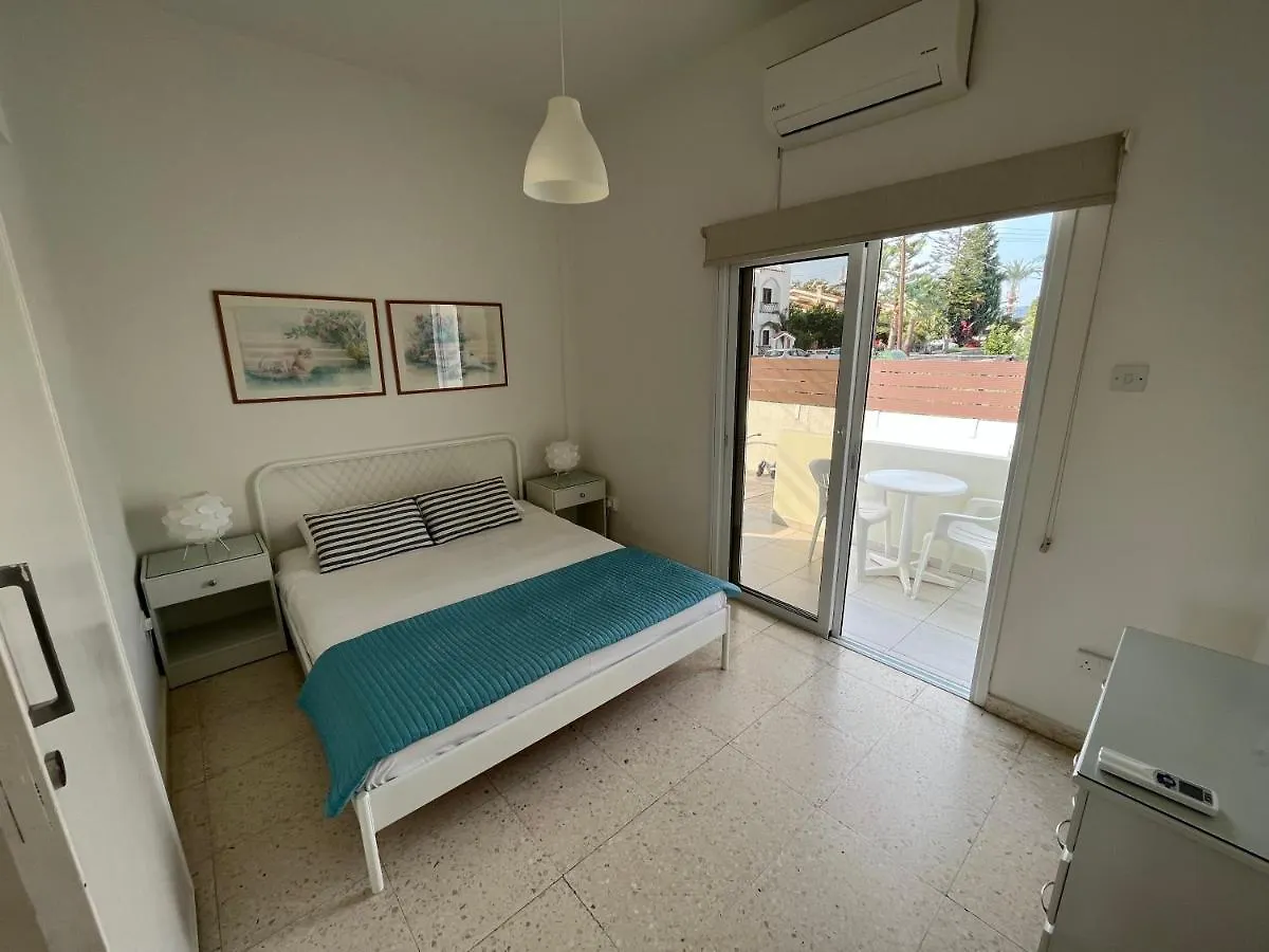 Themis Beach Apartments Larnaca