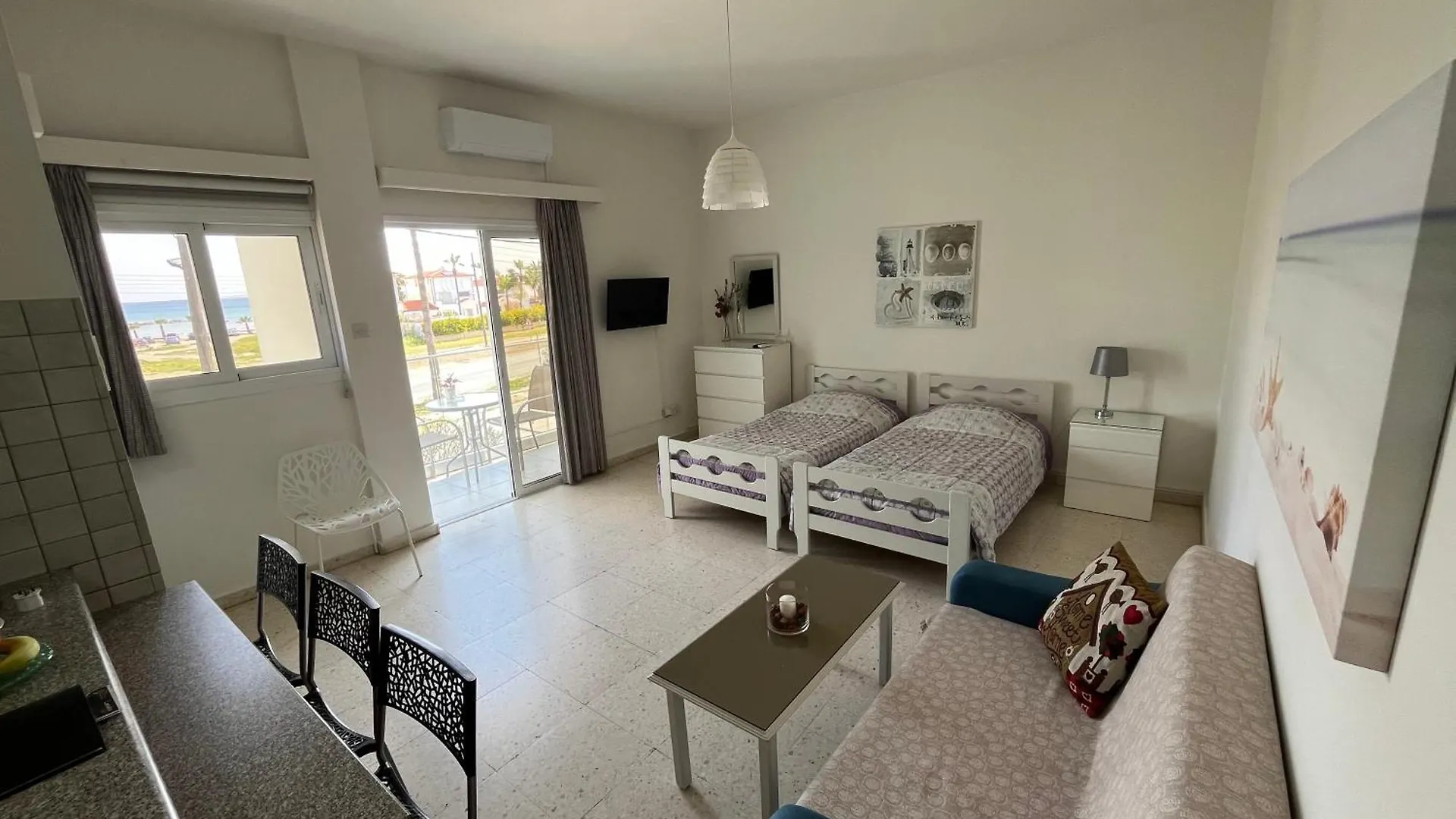 Themis Beach Apartments Larnaca