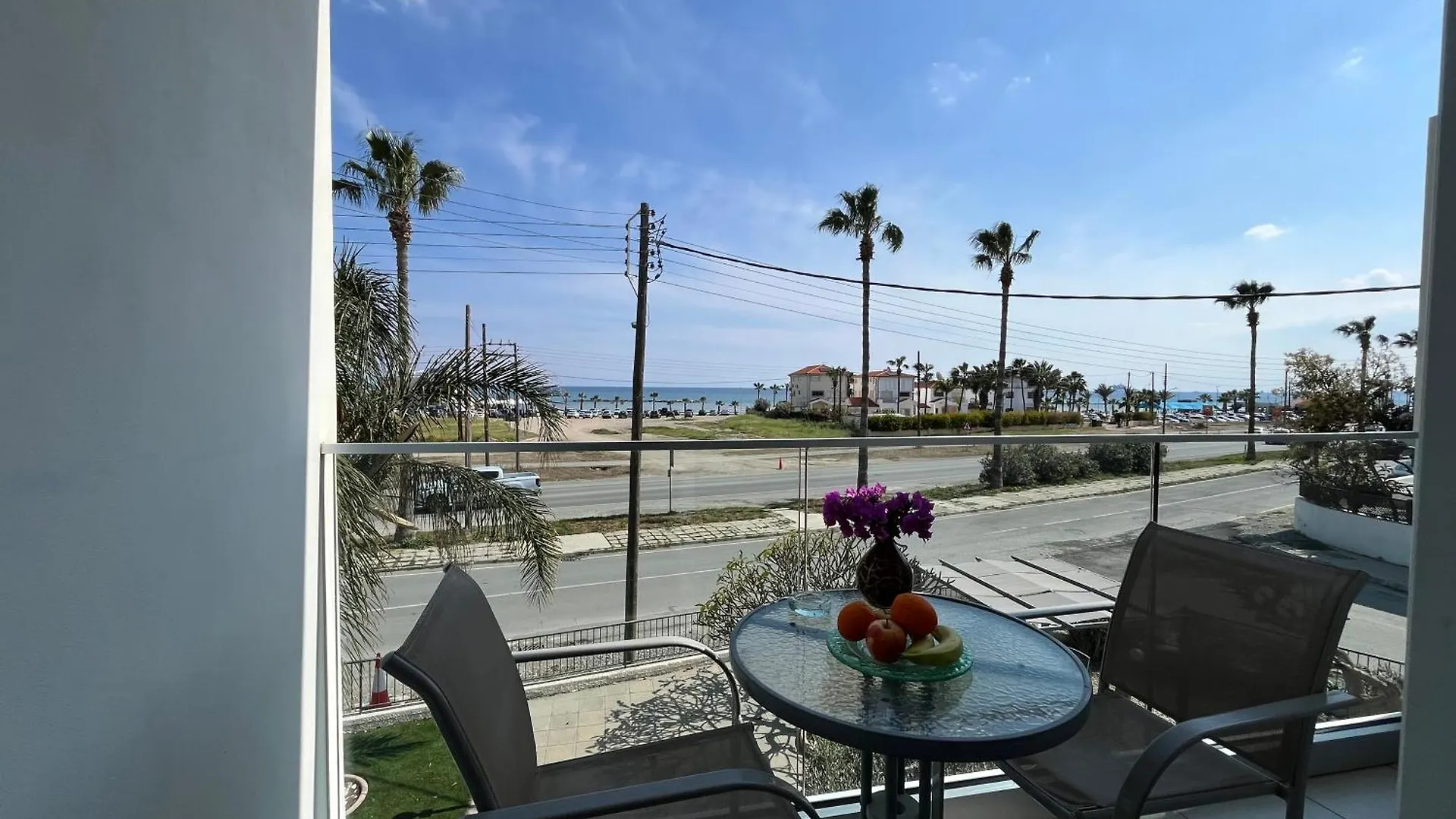 Themis Beach Apartments Larnaca 0*,