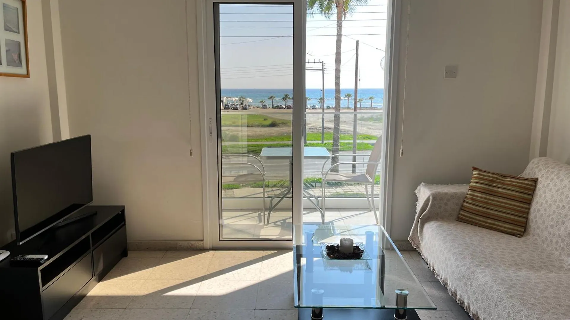 Themis Beach Apartments Larnaca