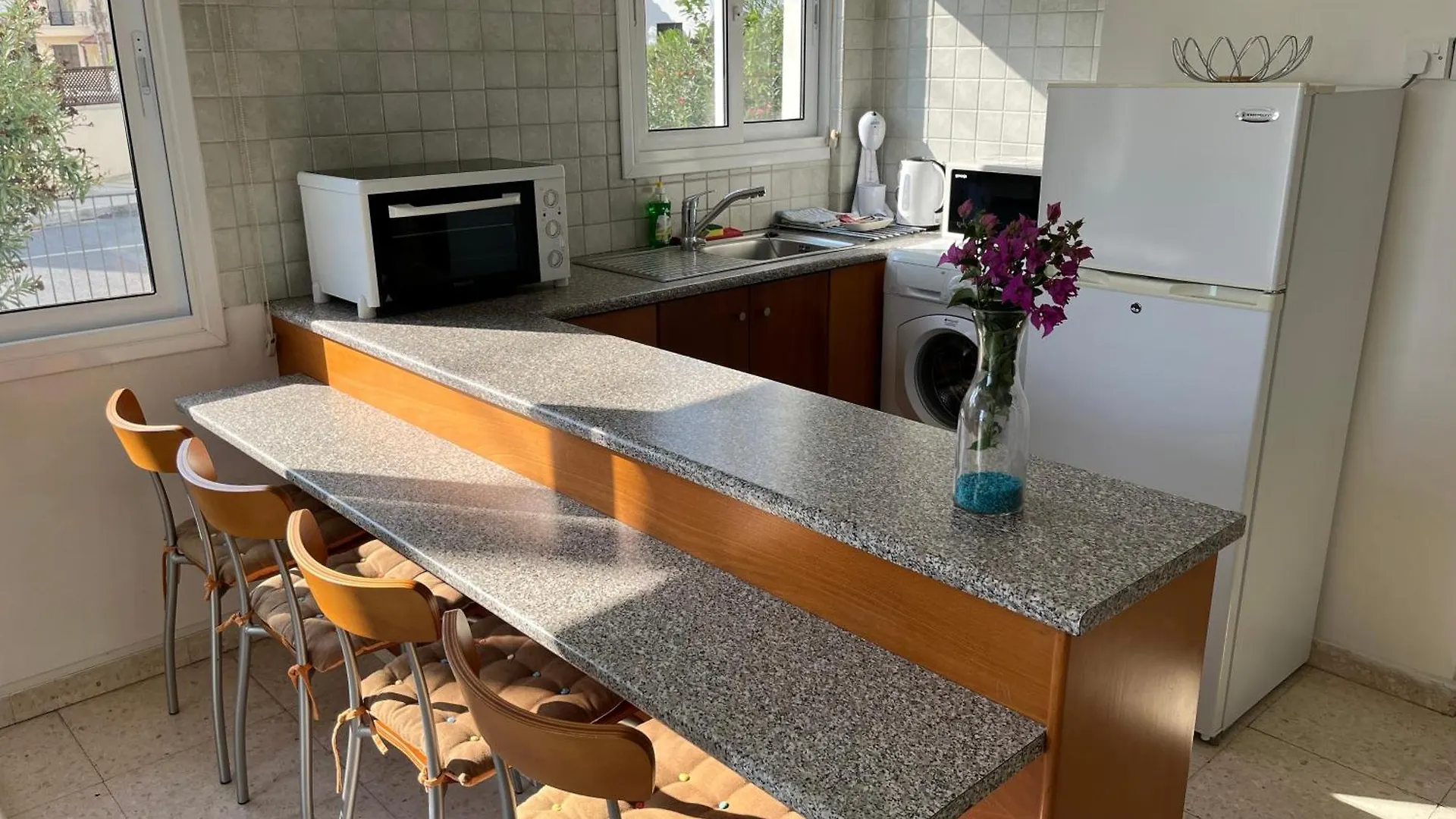 Themis Beach Apartments Larnaca 0*,  Cipro