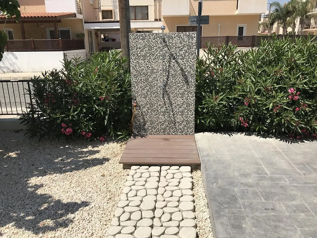Themis Beach Apartments Larnaca