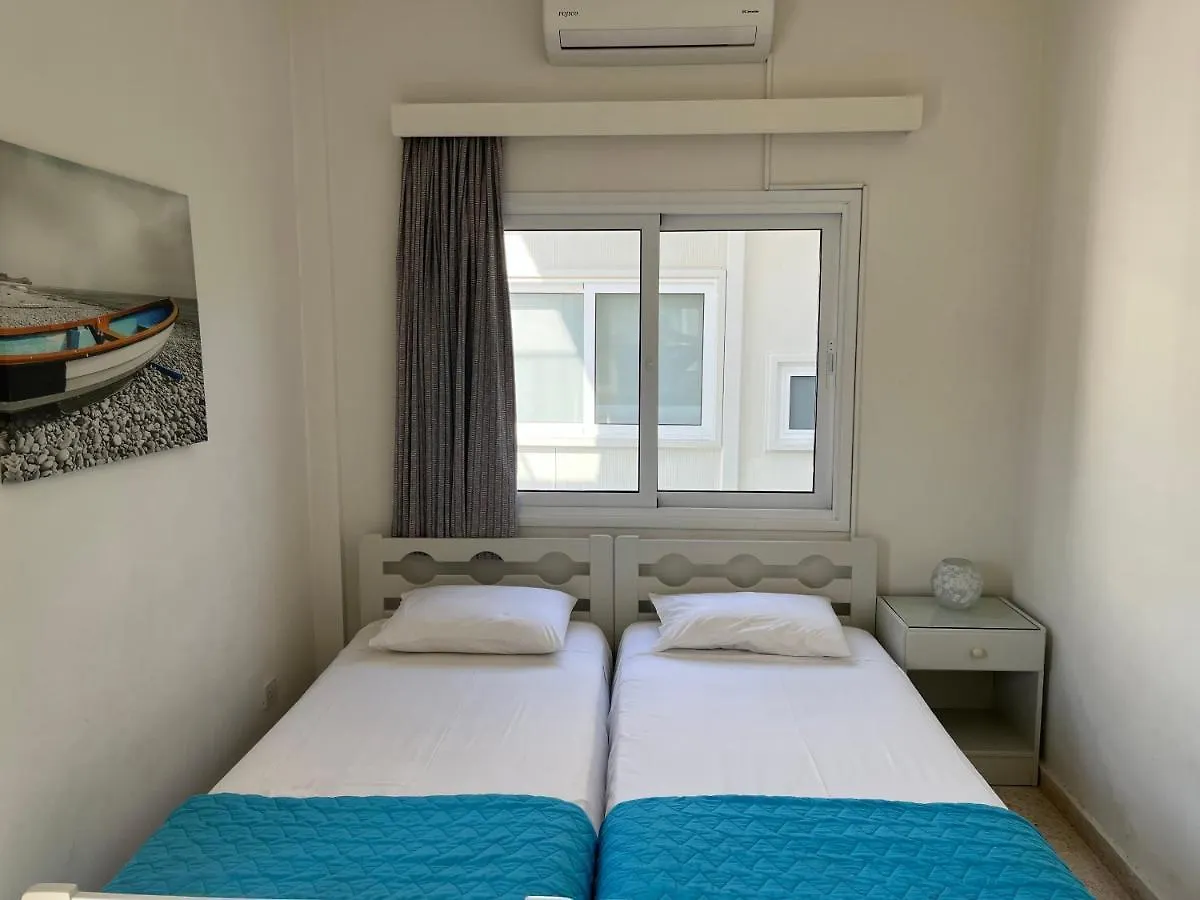 Themis Beach Apartments Larnaca