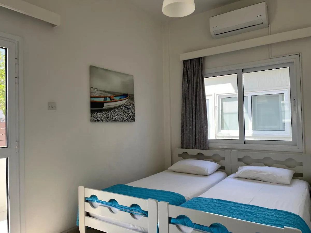 Themis Beach Apartments Larnaca