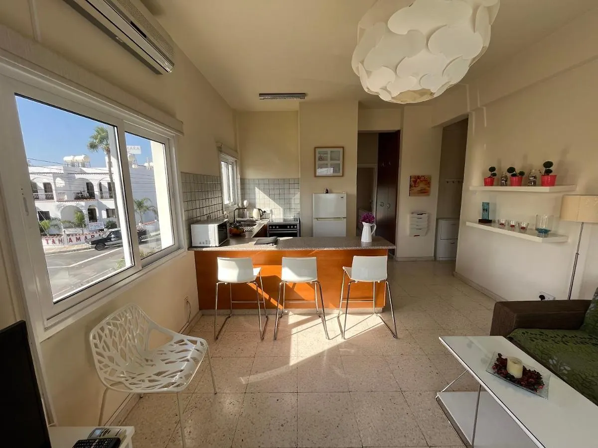 Themis Beach Apartments Larnaca