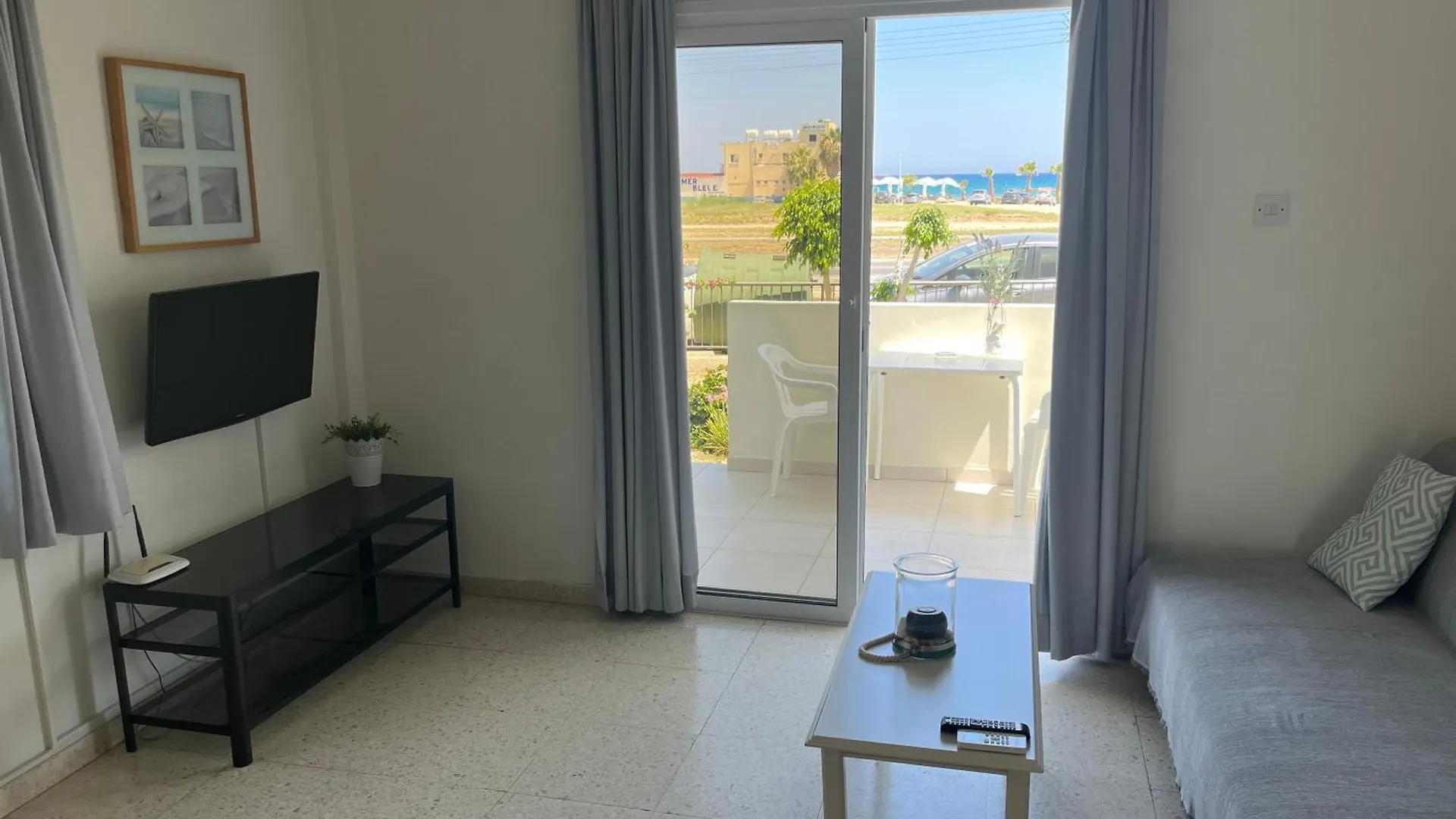 Themis Beach Apartments Larnaca
