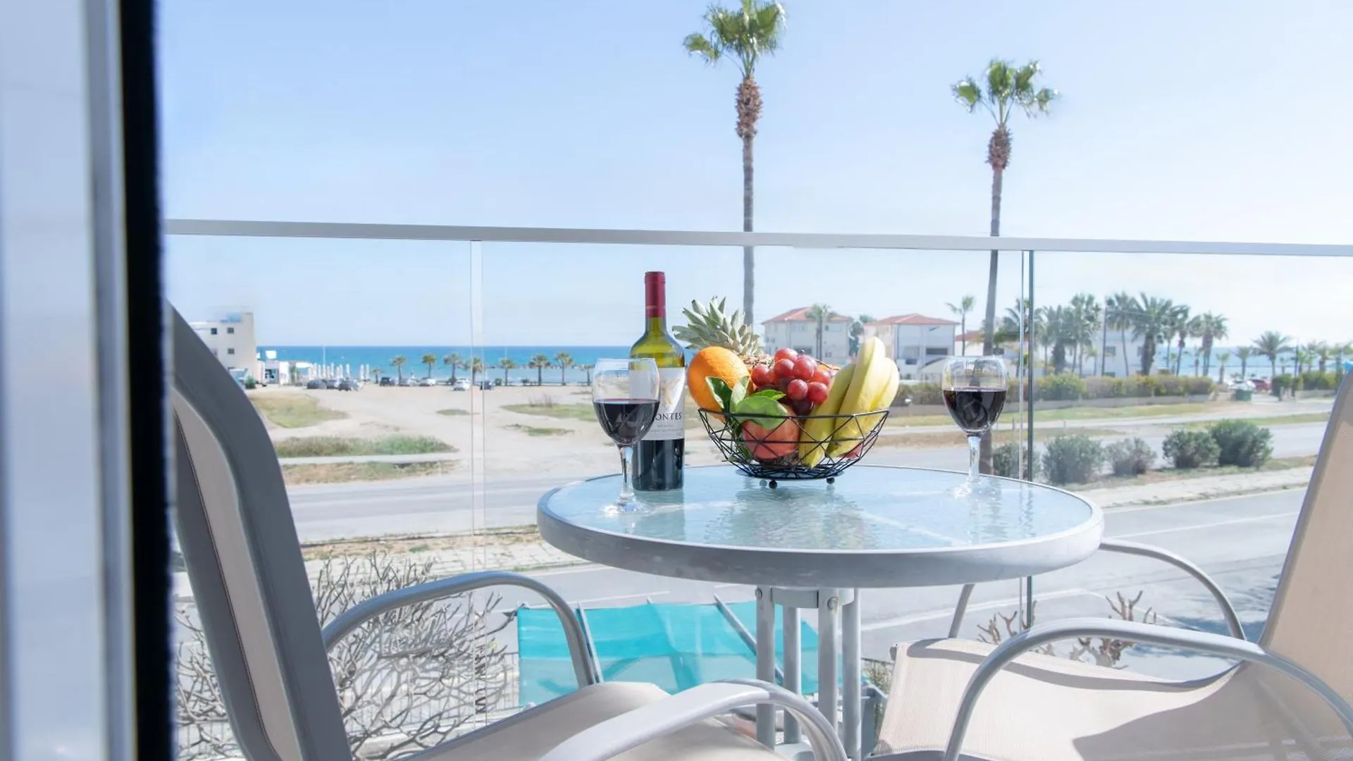 Themis Beach Apartments Larnaca