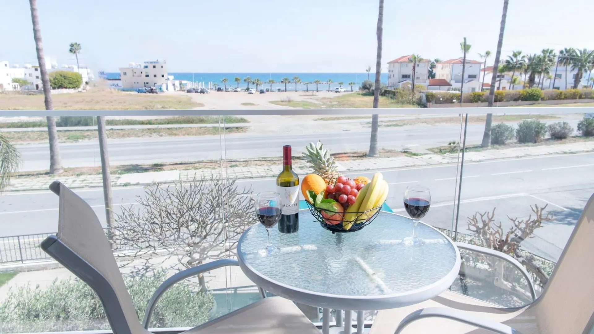 Themis Beach Apartments Larnaca
