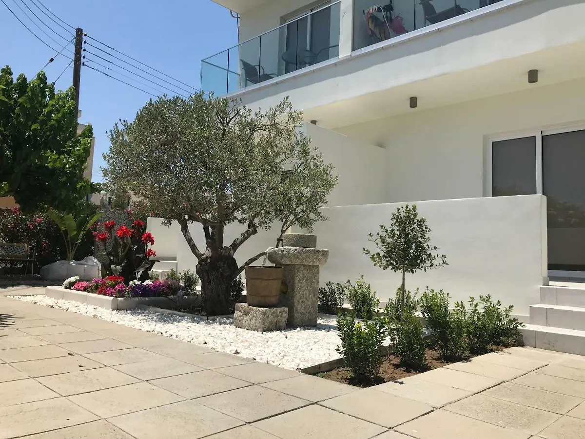 Themis Beach Apartments Larnaca 0*,  Cyprus